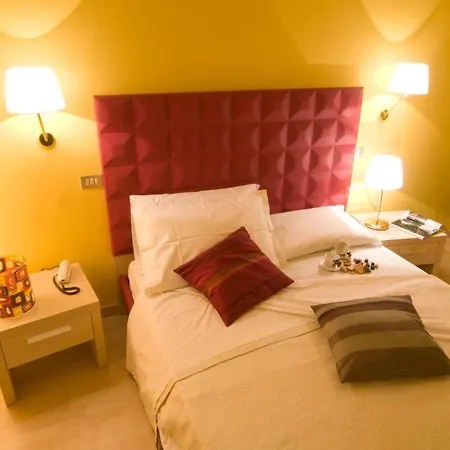 Hotel Corona