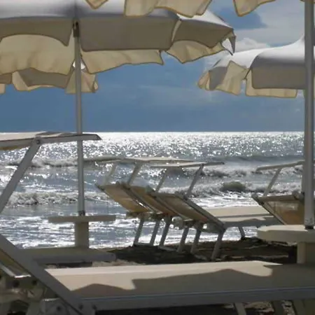 Hotel Corona 3*