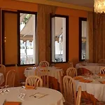 Hotel Corona