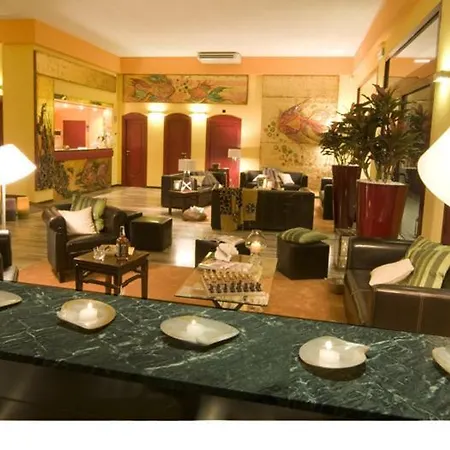 호텔 Hotel Corona