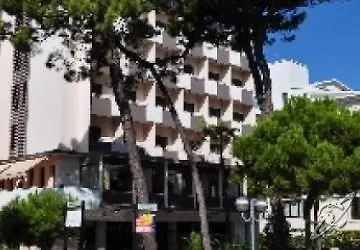 Ξενοδοχείο Hotel Corona